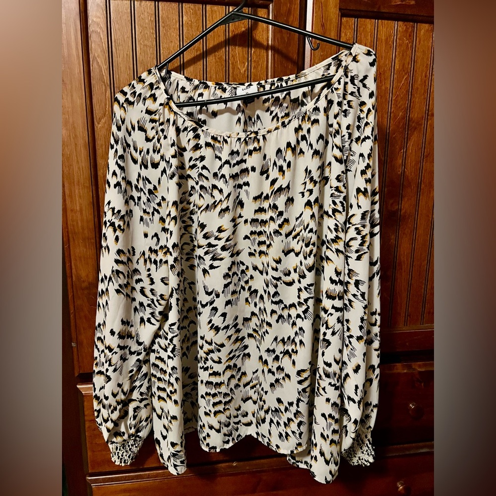 Cabi Womens Cream Animal-Print Long-Sleeve Blouse